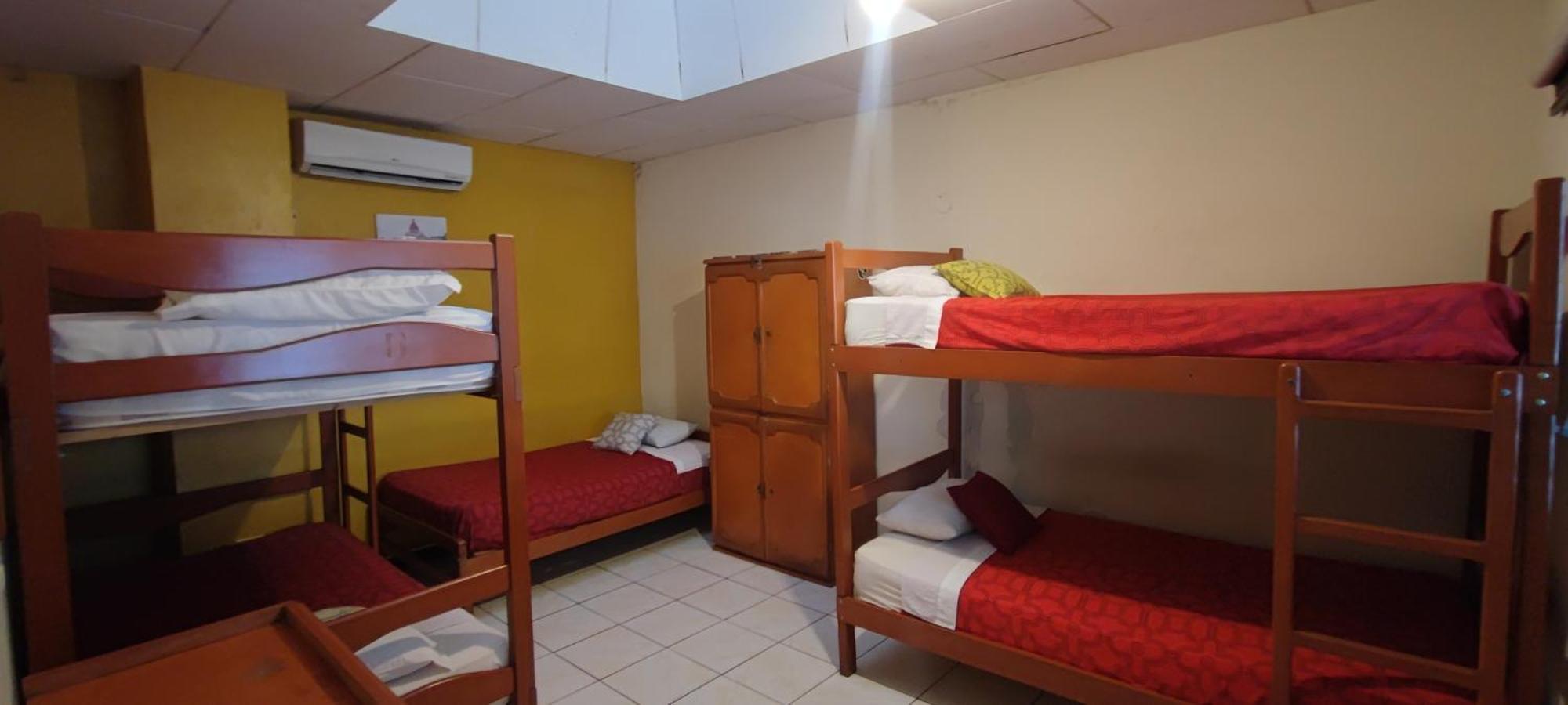 Flying Dog Hostel Iquitos Exterior foto